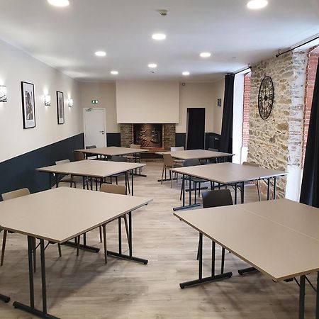 Hotel Restaurant Les Voyageurs 蒙泰居 外观 照片