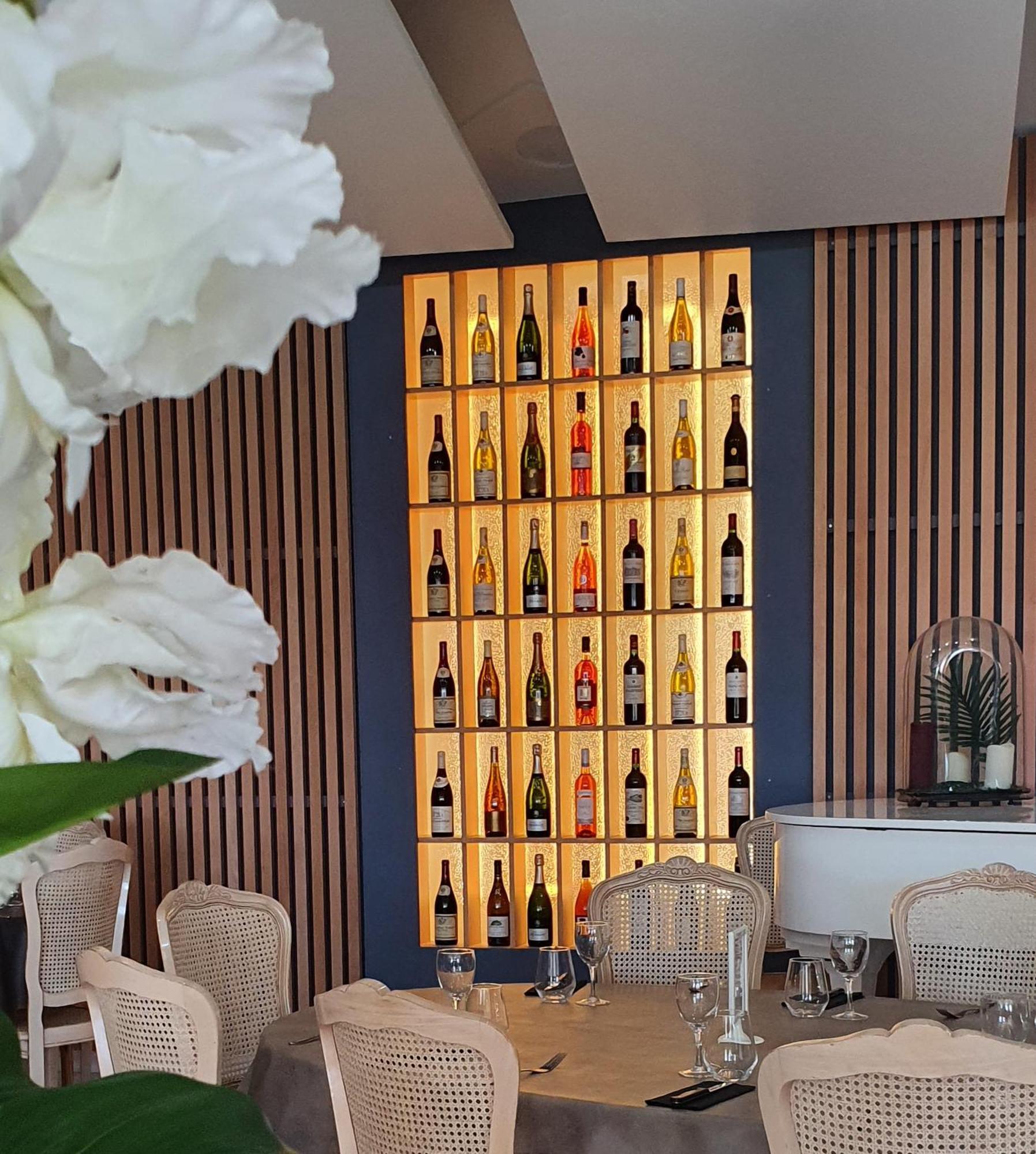 Hotel Restaurant Les Voyageurs 蒙泰居 外观 照片